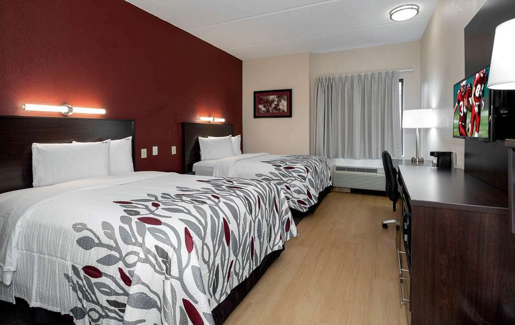 Red Roof Inn Plus Raleigh Downtown Ncsu Conv Center Rum bild